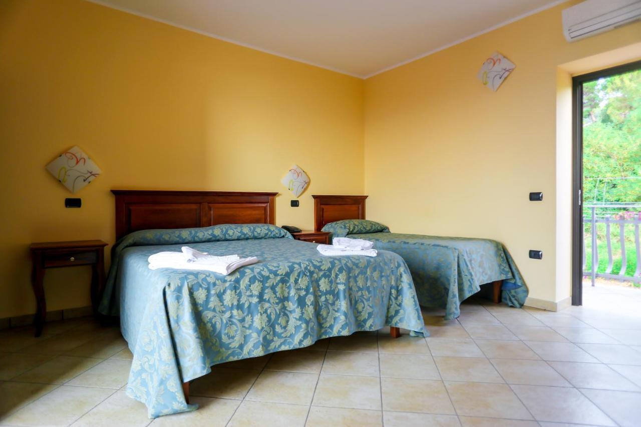 Villaggio Hotel Lido San Giuseppe Briatico Exterior photo