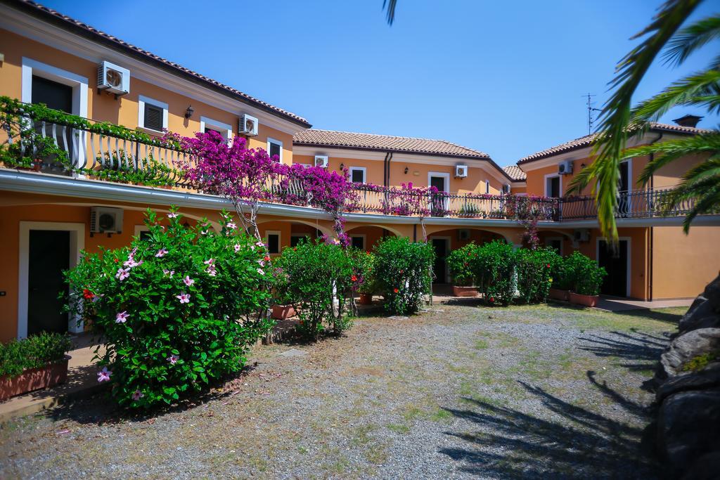 Villaggio Hotel Lido San Giuseppe Briatico Exterior photo